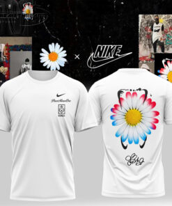 G-Dragon’s PEACEMINUSONE TShirt